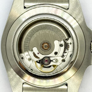 The display back allows you to see the movement of the Waterman 41MM Sports Watch